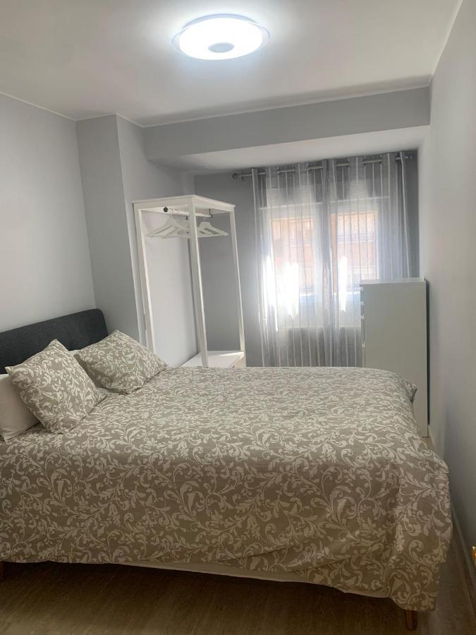 Apartamento Zaragoza Centro 2 ภายนอก รูปภาพ